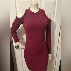 Burgundy Cold Shoulder Dress jr L NWT